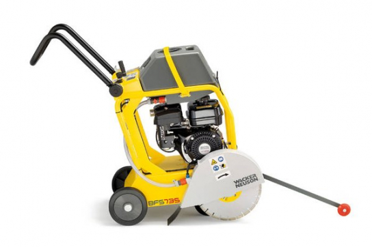 Нарезчик швов бензиновый Wacker Neuson BFS 735 A по выгодной цене в Туле. Надежное качество и лучшие условия ждут вас.